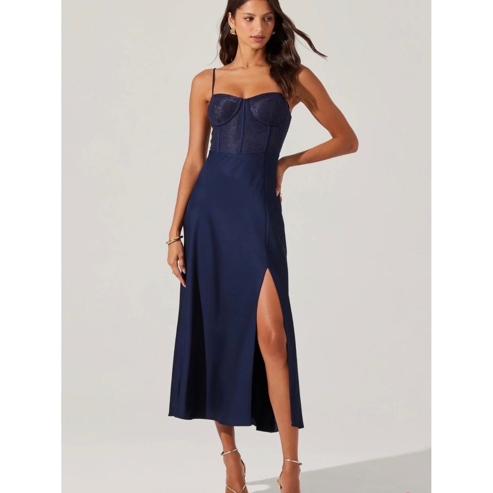 ASTR The Label Navy Lace Corset Midi Dress Underwire Side Slit Wedding‎ Guest M
